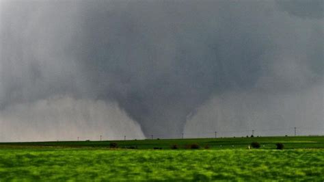 What is a wedge tornado? | Fox Weather