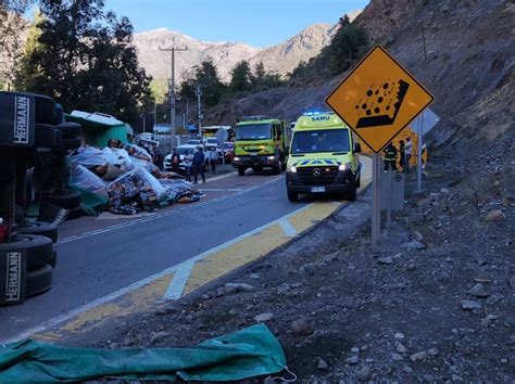 Andes On Line Chofer Lesionado Al Chocar Cami N Argentino Y Volcar