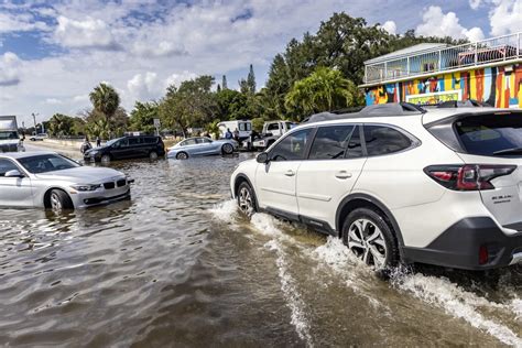 Las Lluvias Dan Un Respiro Al Inundado Sureste De Florida Pero Pueden