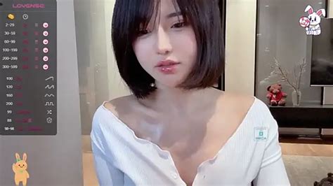 Eleven Xuan Fully Naked Stripping On Cam For Live Porn Movie Chat