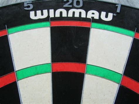 Winmau Blade Triple core PDC Dartständer Dartboard Darts Ständer 6