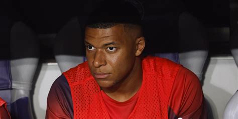 Kylian Mbapp S Frustration Benched For Psg S Ligue Match Against