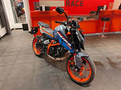 Купить б у KTM 390 Duke инжектор 6 передач в Химках синий naked bike 2024 года по цене 600 000