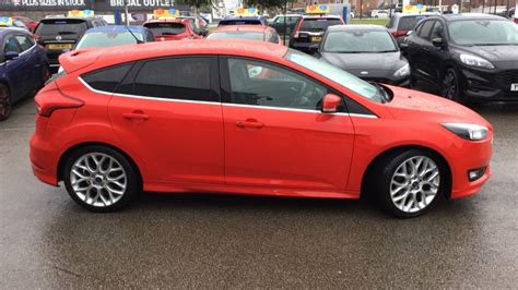 Ford Focus 2015 Race Red £8 600 Castleford Trustford