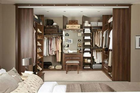 Гардеробная | Begehbarer kleiderschrank design, Begehbarer ...