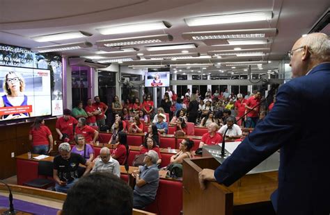 Sessão especial celebra os 40 anos da Central Única dos Trabalhadores CUT