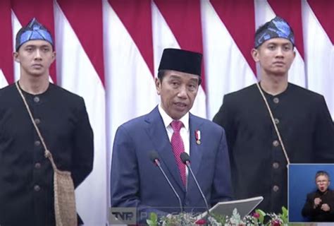 Kabar Gembira Jokowi Naikkan Gaji PNS 8 Persen Dan Pensiunan 12