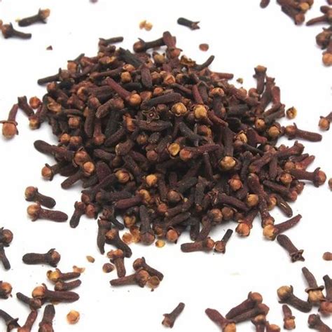 Brown Natural Whole Dry Clove Packaging Size 100 Kg At Rs 750 Kg In