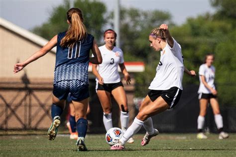 Byron Center Defeats Gull Lake 1 0 In Girls Mhsaa Regional Semifinal