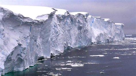 Antarcticas Thwaites Glacier Ice Shelf Could Collapse Within 5 Years