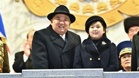 金正恩氏の娘は後継者なのか 度重なる登場で存在感増す BBCニュース