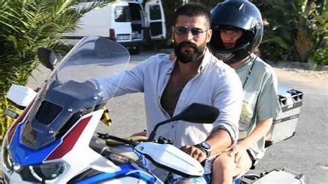 Burak Özçivit ve Fahriye Evcen den motosikletli tur Magazin Haberleri