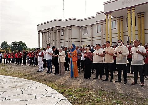 End Of An Era Maguindanao Holds Final Flag Raising Ceremony