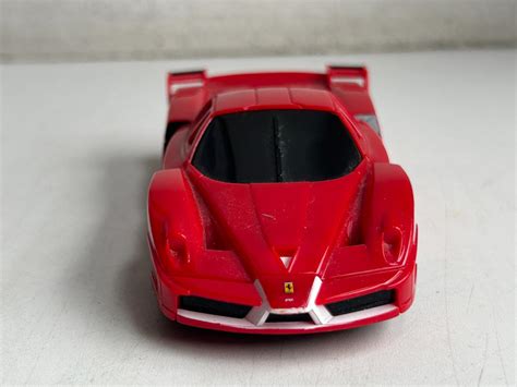 Plastové auto FERRARI FXX EVOLUZIONE Shell V power zpětné natahování