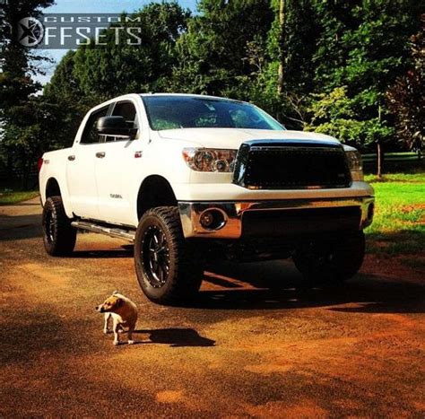 Toyota Tundra With X Moto Metal Mo And R Pro