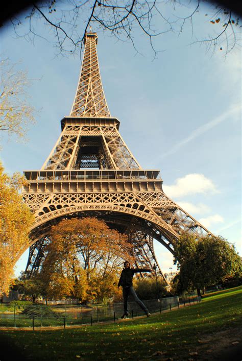 París III Torre Eiffel Arco de Triunfo iconos mundiales