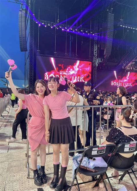 Cùng mẹ xem Blackpink biểu cảm của hot girl Tây Hồ CiCi khiến dân mạng thích thú Lúc đi hết