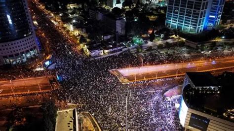 مظاهرات حاشدة في إسرائيل ضد حكومة بنيامين نتنياهو Bbc News عربي