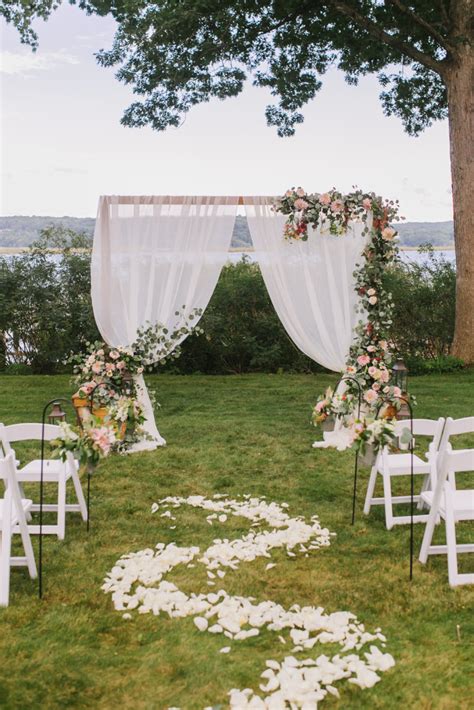 25 Trending Wedding Altar And Arch Decoration Ideas