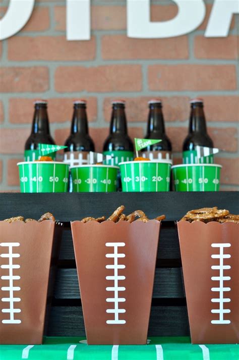 Football party decorations - Make Life Lovely