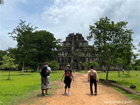 Desde Koh Ker tour privado de día completo por los templos camboyanos