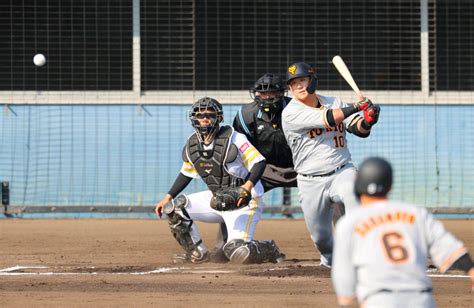 【巨人】中田翔、恐怖の6番だオープン戦チーム初適時打「もう1人欲しいね」原監督も称賛 スポーツ報知