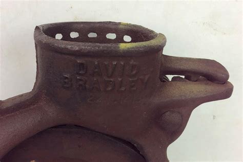 Antique David Bradley Corn Sheller 2411418 Cast Iron Hand Crank