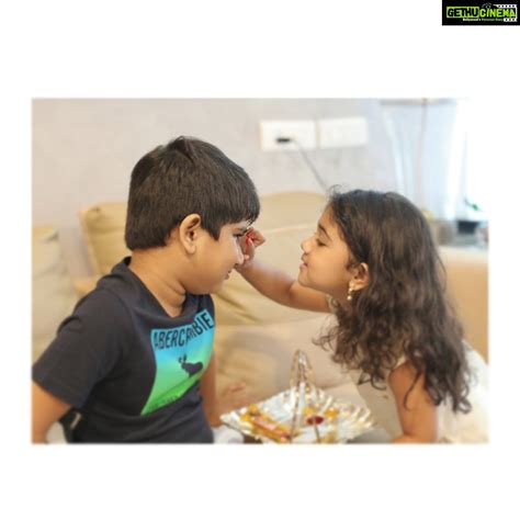 Allu Arjun Instagram Happy Raksha Bandhan Brothersisterlove Gethu