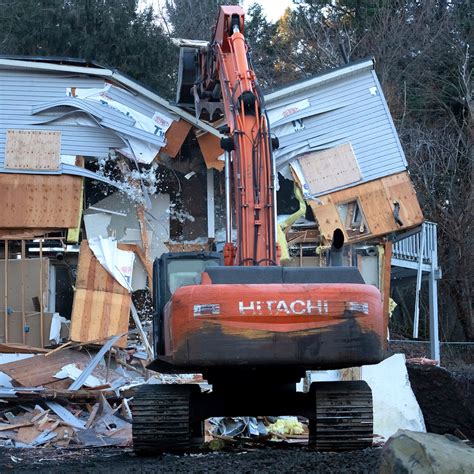 Idaho Murder Case: House Where 4 Students Were Killed Is Demolished ...