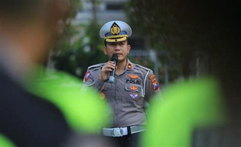 Tilang Manual Di Surabaya Sasar Kendaraan Tak Standart Polisi Pastikan