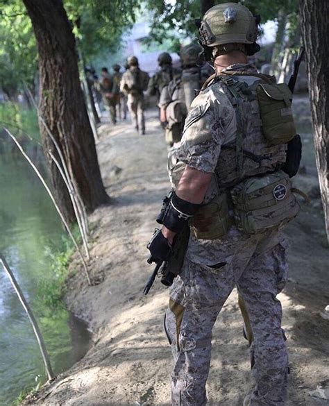 US Navy SEALs in Afghanistan [750 x 926] : r/MilitaryPorn