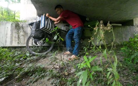 穷游两年多不知道住过多少座桥了，桥下是一个很好的避雨露营地 带床去旅行 带床去旅行 哔哩哔哩视频