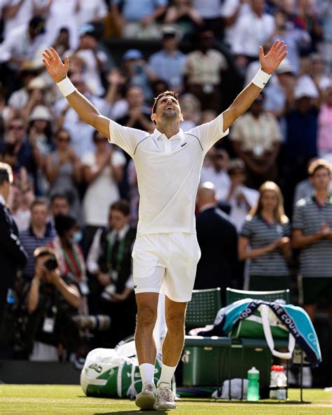 Novak Djokovic Se Corona Como Campeón De Wimbledon Proceso