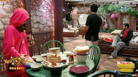 Bigg Boss 17 Live Aishwarya Ne Banta Gharwalon Ko Ration Gharwalon Ko