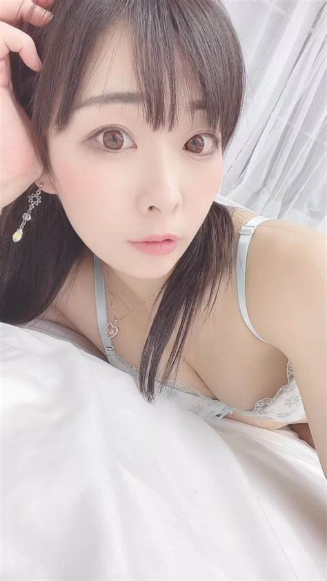 原美織さんのインスタグラム動画 原美織instagram 「にっこり😌」4月3日 19時37分 Miori Hara913