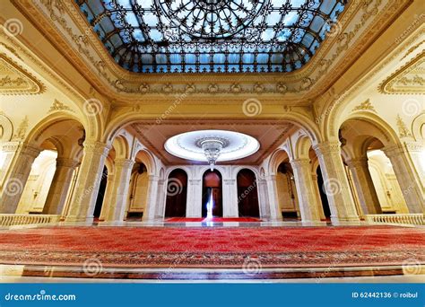 Le Palais De La Roumanie Du Parlement Photo éditorial - Image du ...