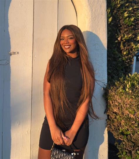 Riley La Fille De Kandi Burruss Apparaît Enceinte Sur Une Publication