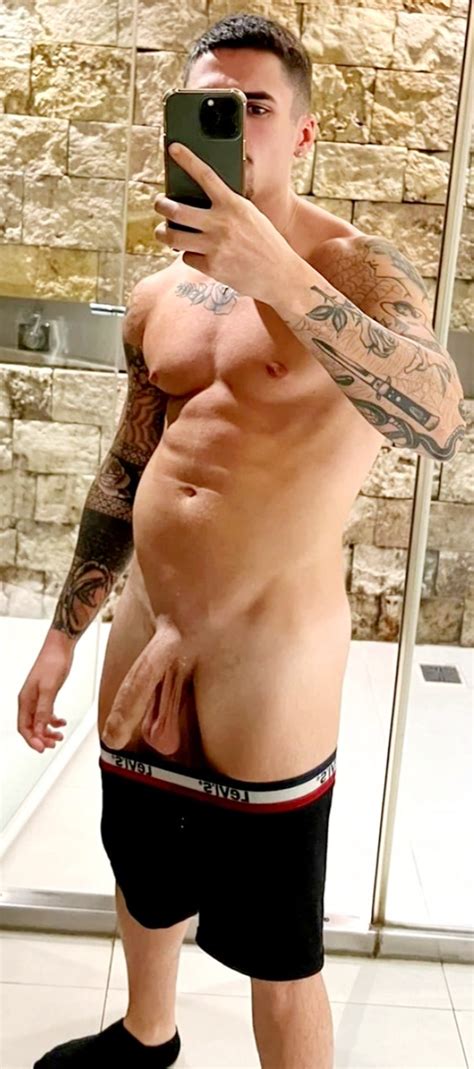 Nude Gay Men Photo Boyfriendtv