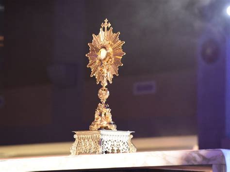 The Eucharist explained - Arlington Catholic Herald