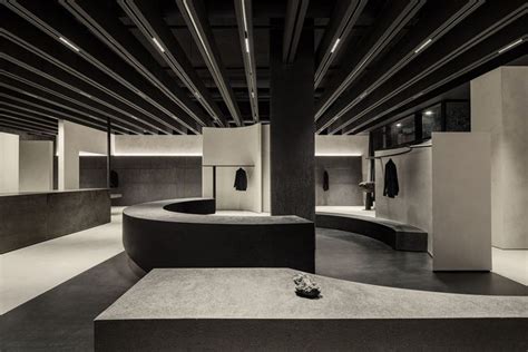 Wgnb Creates Minimal Monochrome Svrn Store In Chicago Minimalism