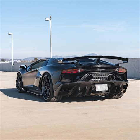 Stealthy 2020 Lambo Aventador SVJ Roadster Might Not Care About Ship ...