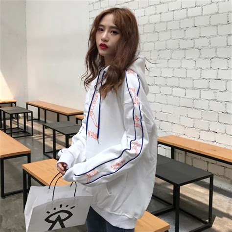 Female Korean Kawaii Loose Cartoon Plus Velvet Pullover Sweatshirt