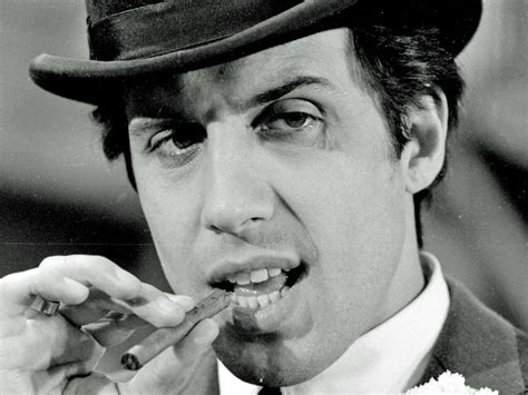 Quanti anni ha Adriano Celentano? - Domande e Risposte