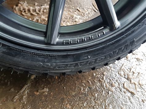 Резина Roadstone Winguard Ice 215 45 17 Toyota Yaris p2 1 3 л