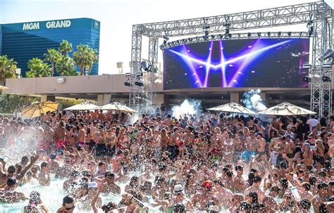 Top 5 Pool Parties In Las Vegas Blog