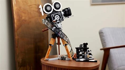 Lego Pays Tribute To Walt Disney With An Epic Film Camera Set Review Geek