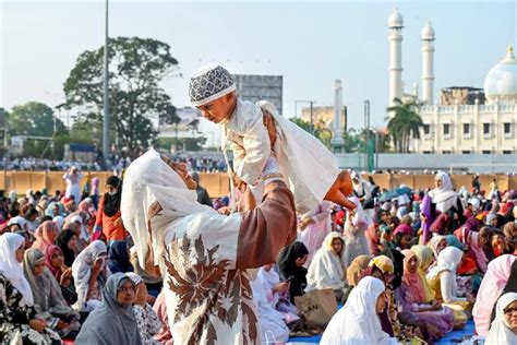 Eid Ul Fitr In Pictures Eid Ul Fitr Celebrated With Traditional Zeal