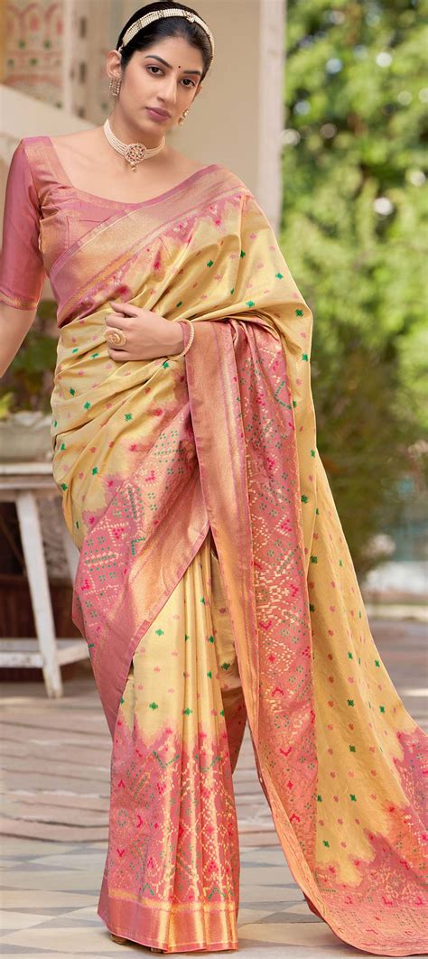 Traditional Beige And Brown Color Kanjeevaram Silk Silk Fabric Saree 1763638