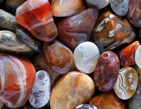 Agate Meaning Uses Benefits Explained