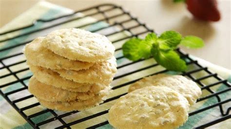 Resep Kue Kering Kwaci Almon Camilan Renyah Untuk Sambut Hari Raya